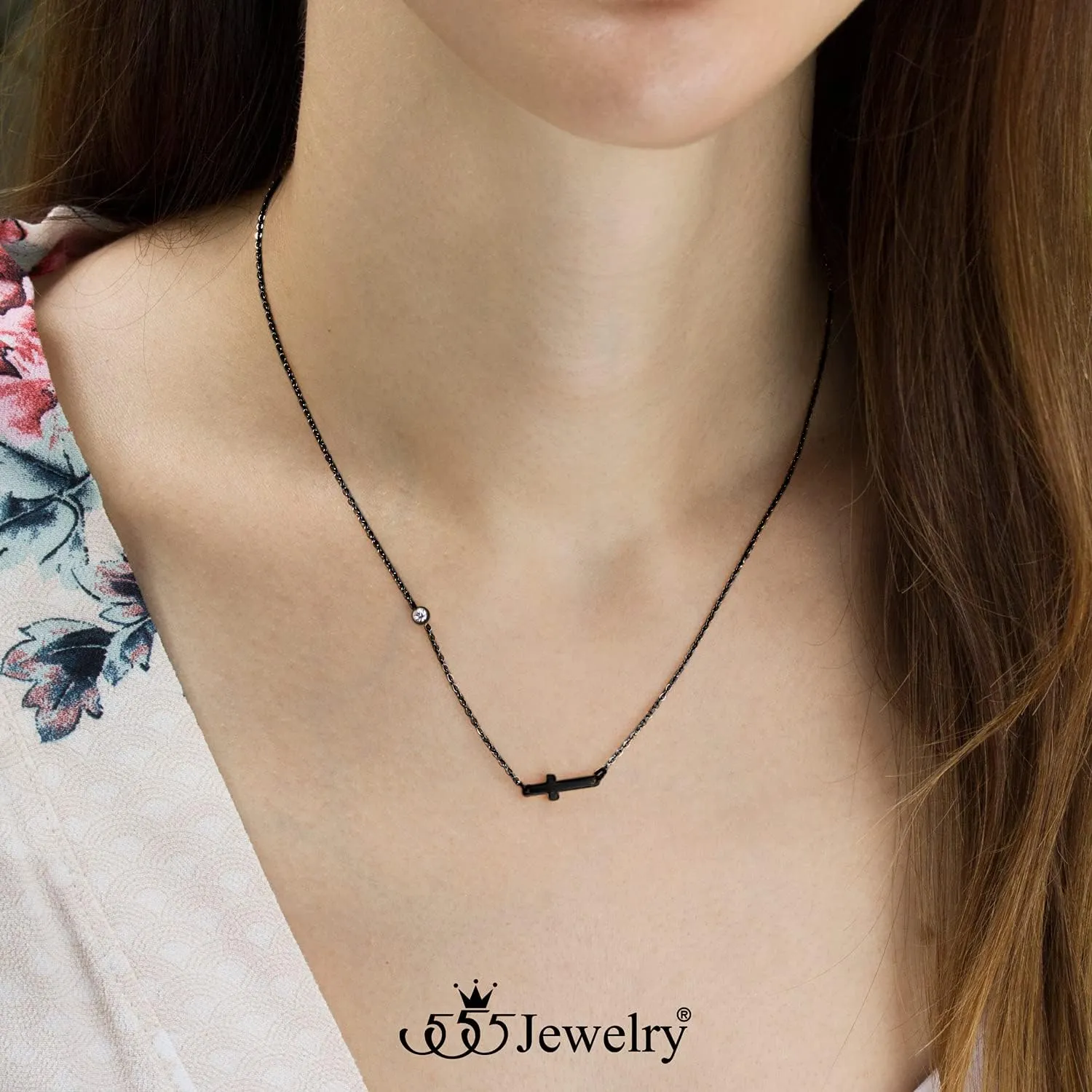 555Jewelry Stainless Steel Sideways Cross Necklace for Women, 18-20 Chain