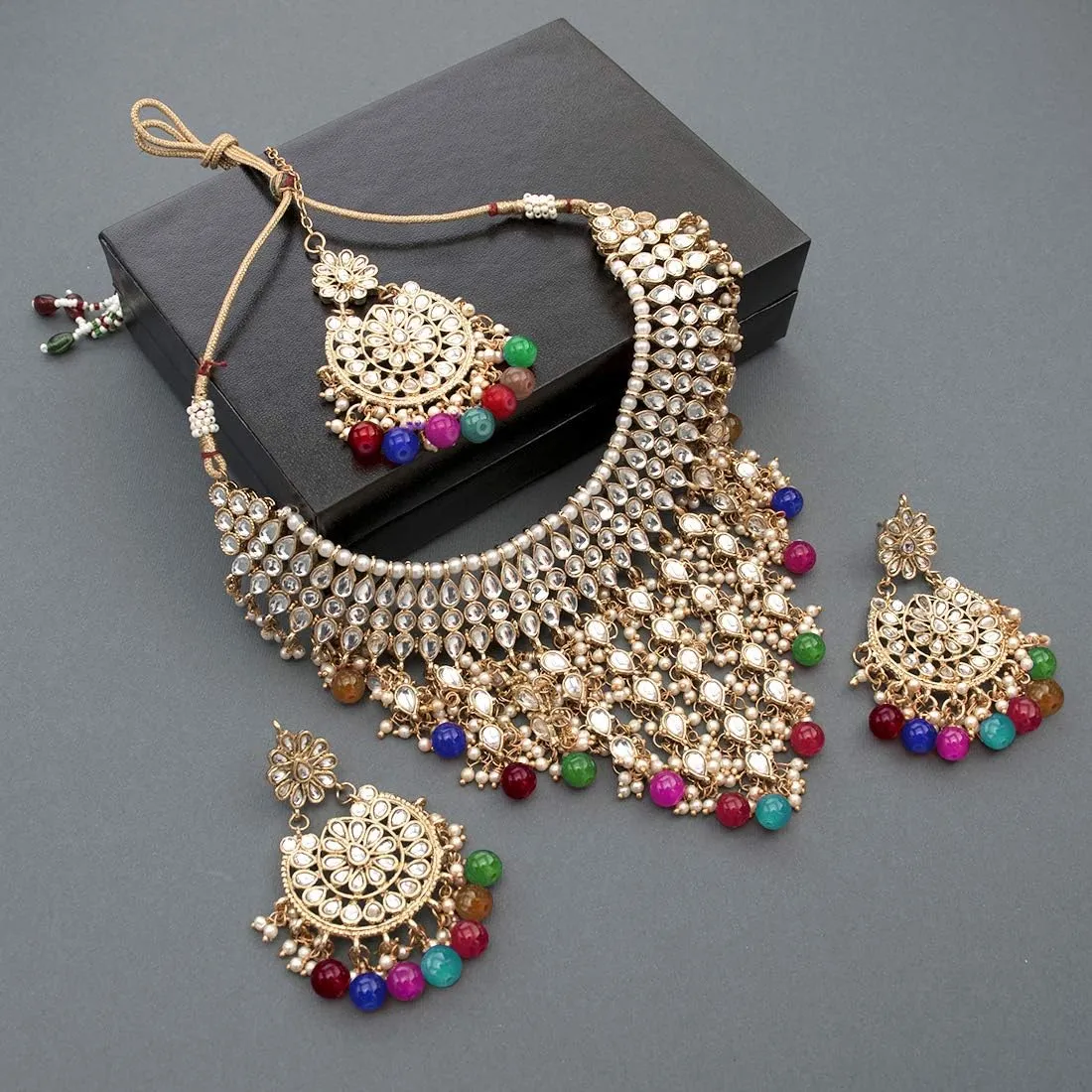 Aheli Elegant Indian Wedding Wear Faux Kundan Studded Choker Necklace with Maang Tikka Set Ethnic Fashion Jewelry Gift for Women Maroon Kundan & Pearl Drop