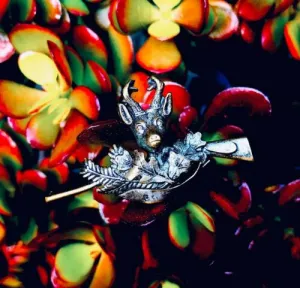 Antique Elk Deer Stag w Gun Leaves Motif 3D Brooch Pin