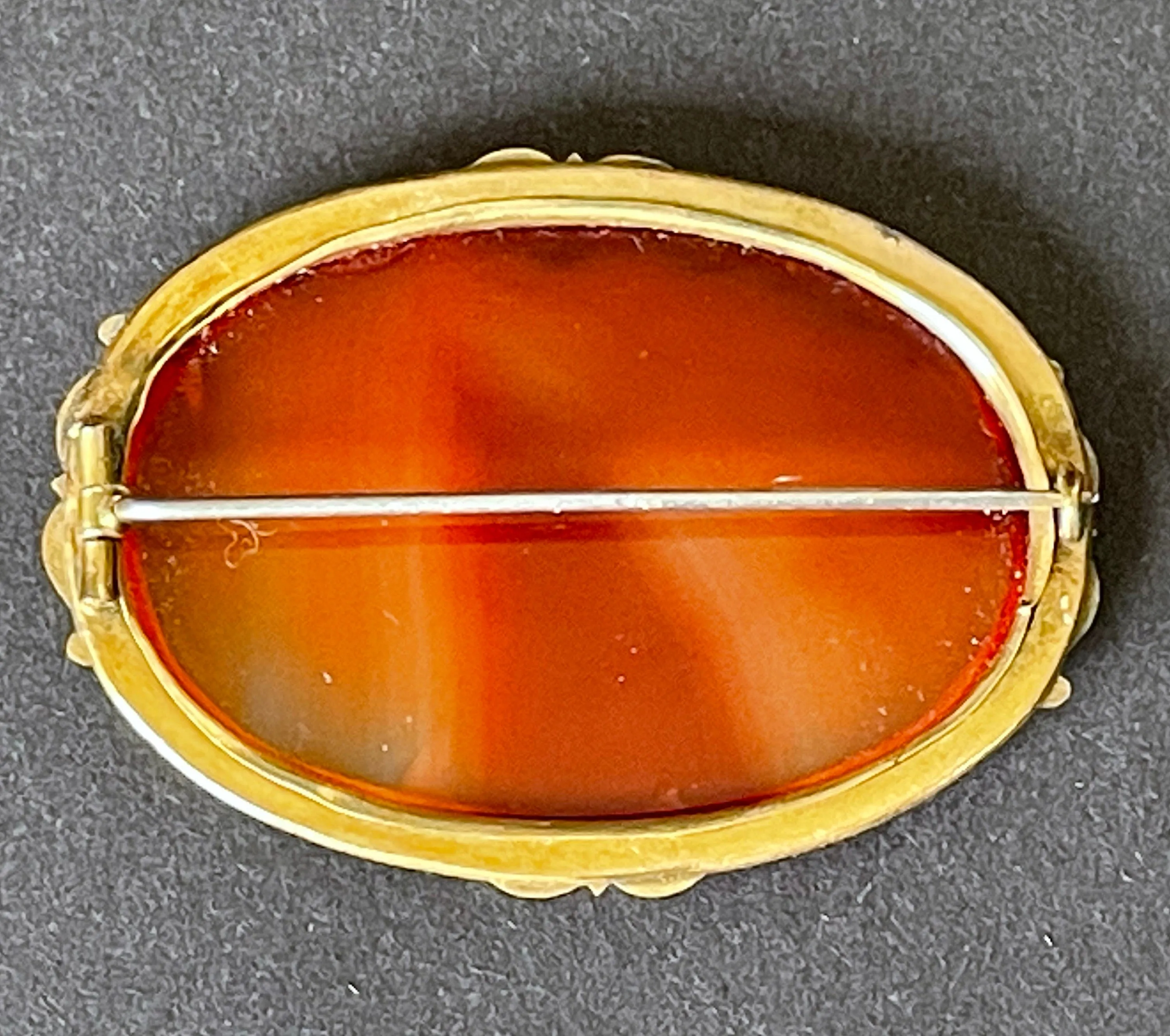 Antique Victorian Scottish style gold or gilt / rolled gold / plated large ornate brooch with huge oval agate stone with gorgeous striations