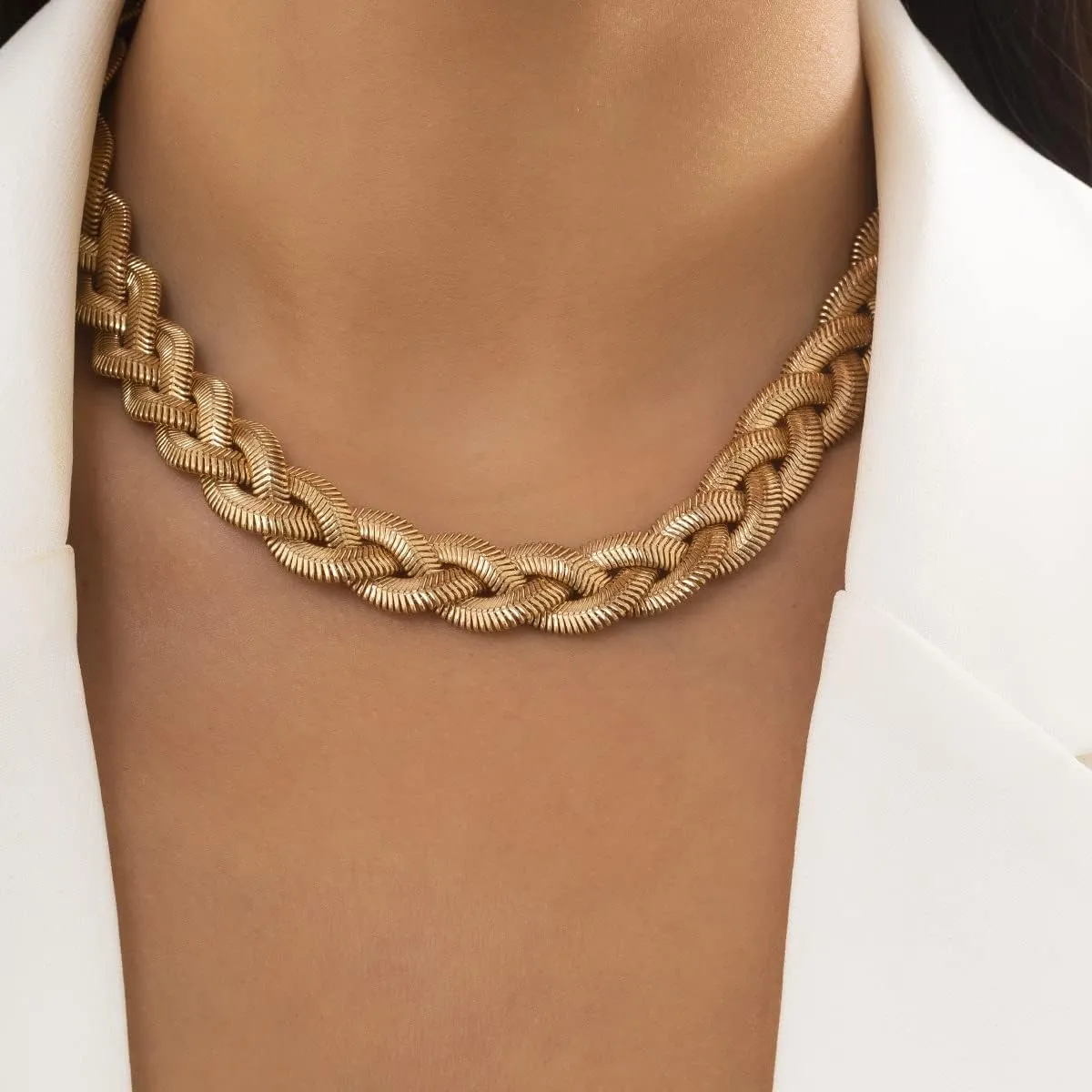Asphire Punk Twist Snake Bone Choker Necklace Chunky Twisted Flat Herringbone Chain Necklace Boho Metal Chain Necklace Hip Hop Jewelry Gift for Women