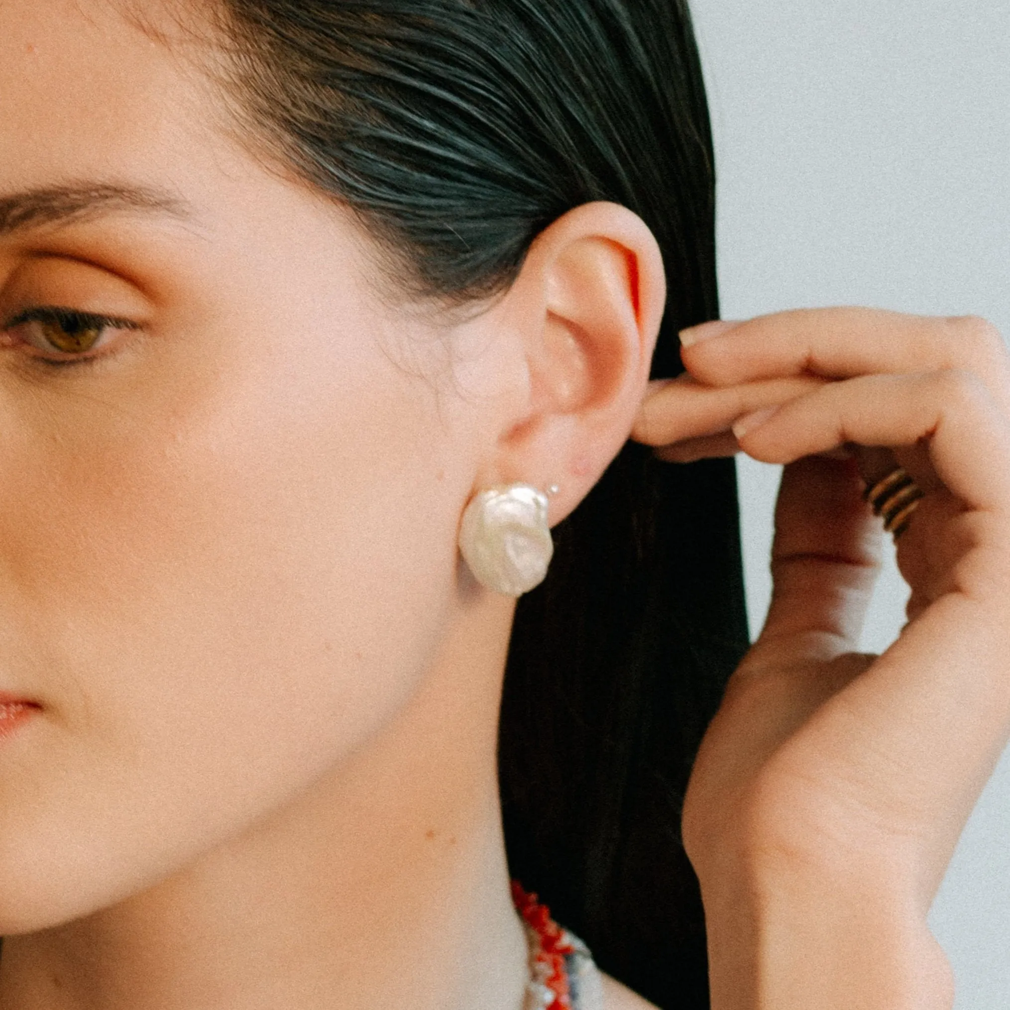 Barroca Earrings #1 (19-20mm) - Salmon Pearl