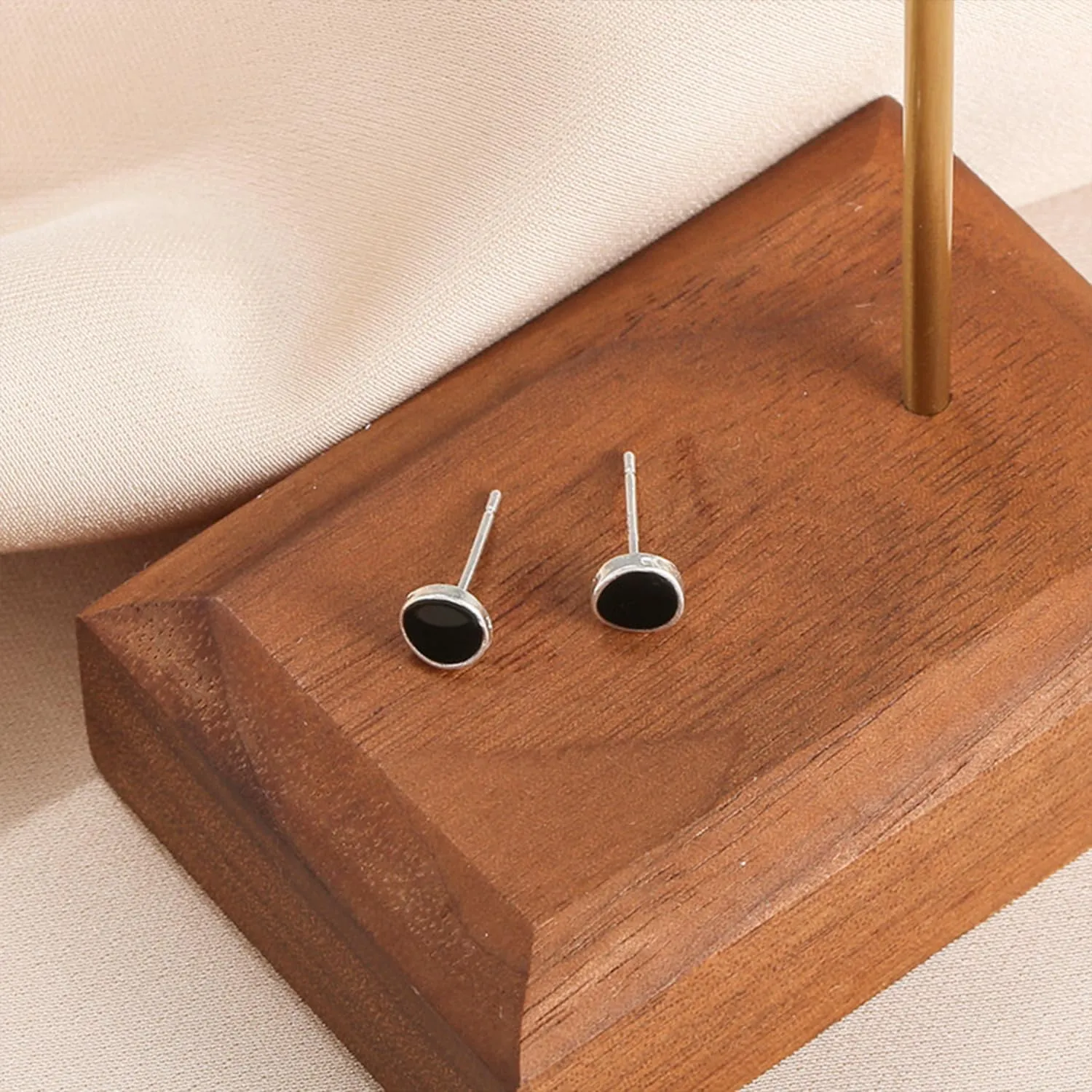 Black Stud Earrings Sterling Silver Stud Earrings Minimalist Tiny Stud Earrings Dainty Heart Earrings Studs Jewelry Gifts for Women Girls