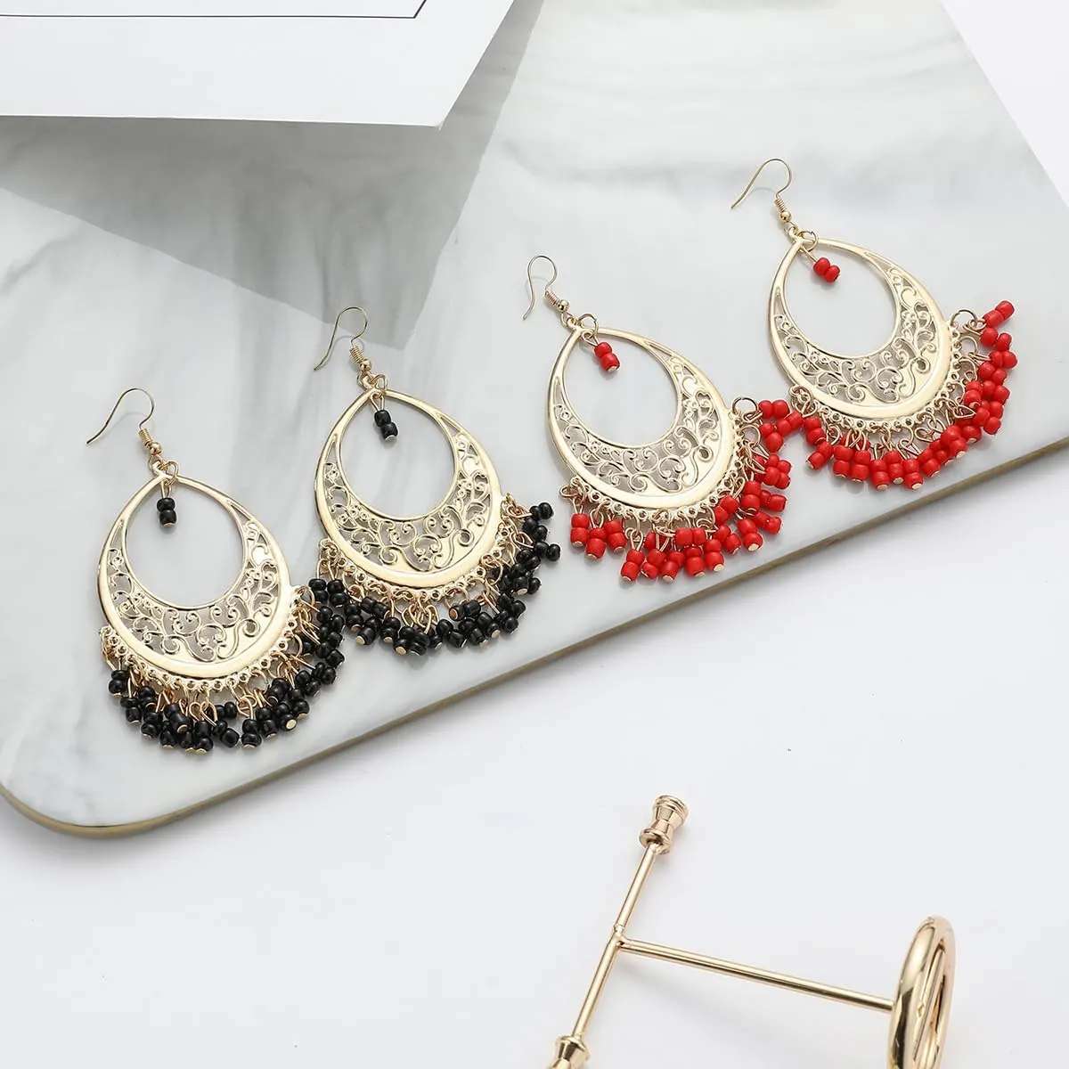 Bohemian Drop Dangle Earrings for Women Vintage Cut-Out Dangling Chandelier Earrings Bohemian Style Beaded Tassel Earrings Hypoallergenic Vintage Jewelry