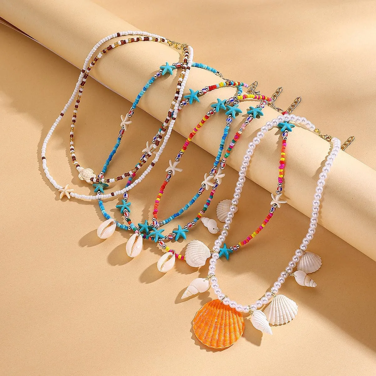 Boho Seed Beaded Choker Necklace for Women Colorful Rice Beaded Collar Cute Summer Shell Fishitail Pendant Necklace Chain Beach Jewelry Accessories