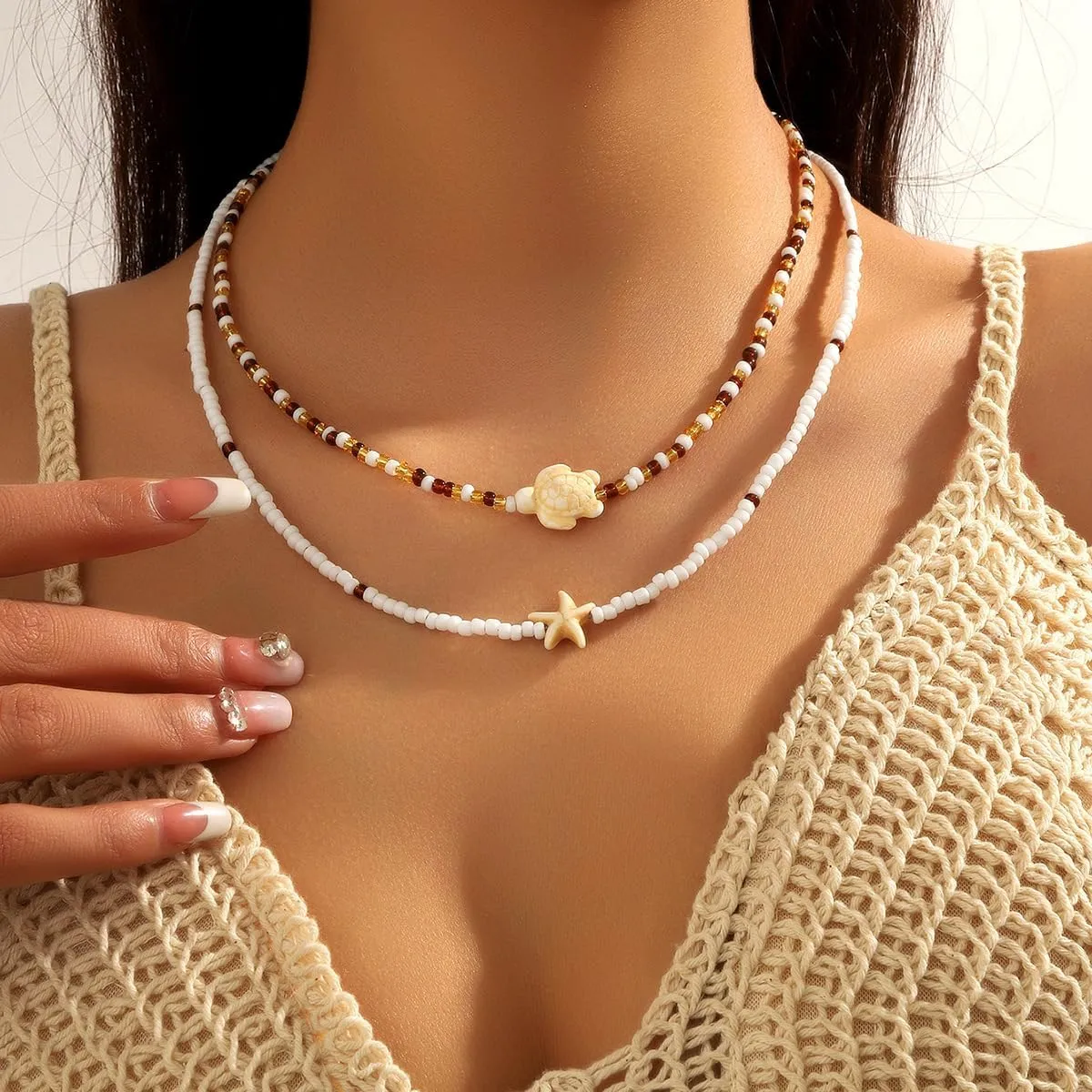 Boho Seed Beaded Choker Necklace for Women Colorful Rice Beaded Collar Cute Summer Shell Fishitail Pendant Necklace Chain Beach Jewelry Accessories