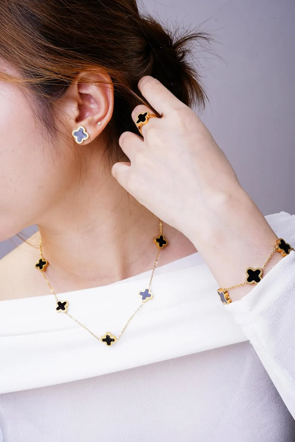 Clover Jewelry Set 18K Gold Plated Stainless Steel Necklace with Flower Design Four leaf clover for Women, Elegant Four Leaf Clover Necklace Floral Style Jewelry