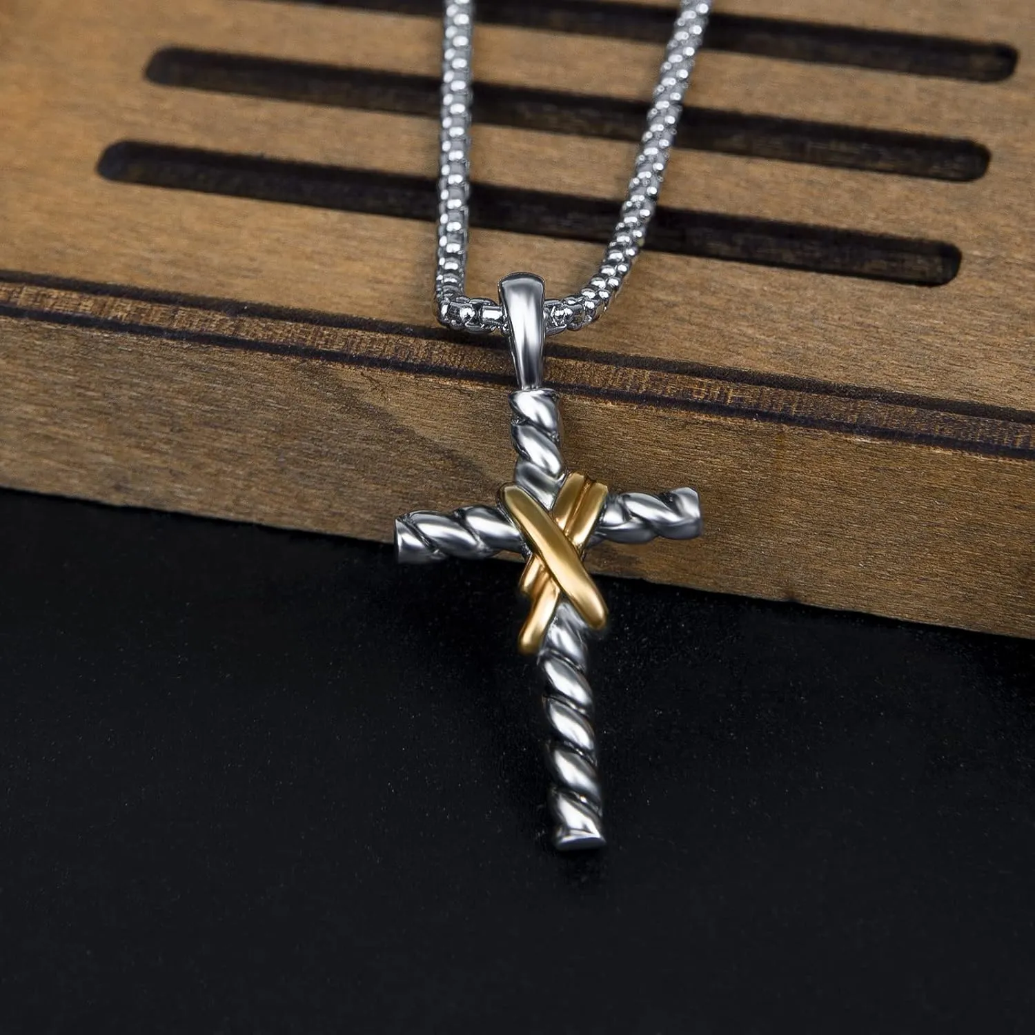 Designer Jewelry Inspired Twisted Cable Wire Cross Necklace for Women Men Fashion Brand Jewelry Gift