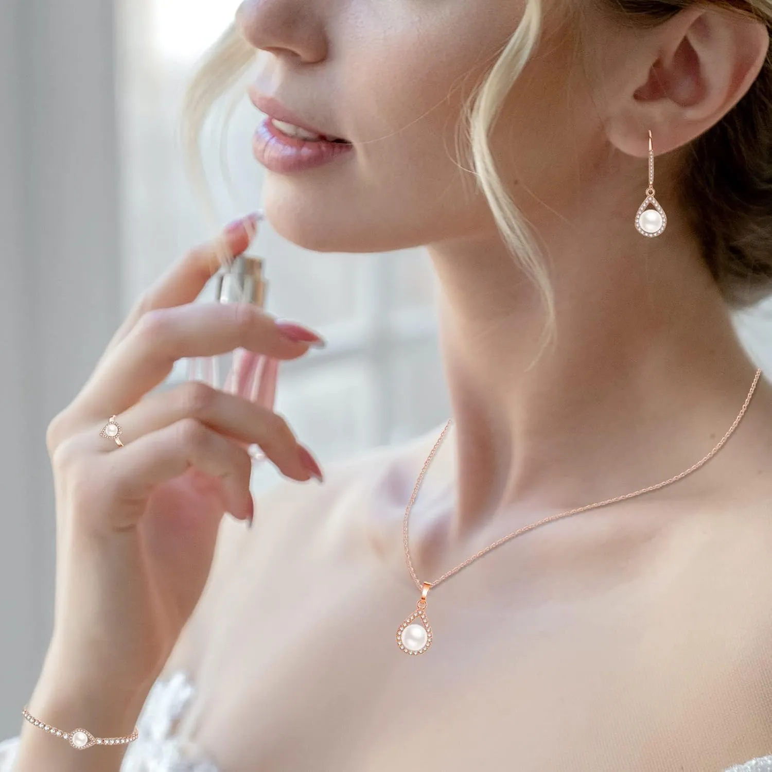 DHQH 4PCS Wedding Jewelry for Bridesmaid Cubic Zirconia Teardrop Necklace Earrings Bracelet Ring Set Bridesmaid Jewelry Set for Women Party Jewelrys Gift