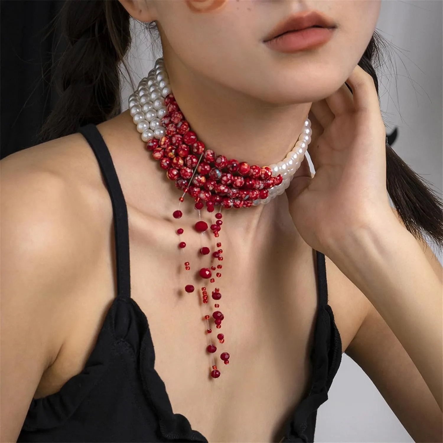 Dripping Blood Imitation Pearl Necklace for Women,Gothic Adjustable Blood Pearl Choker Necklace Punk Multilayered Beaded Tassel Necklace Halloween Jewelry Decorations