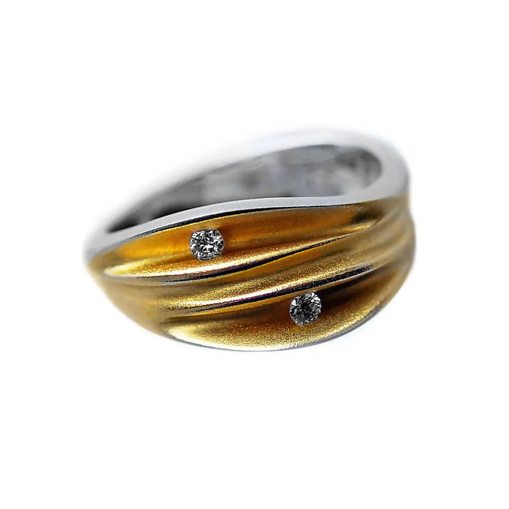 Duo diamond silver shell ring with contrasting 22K gold plating