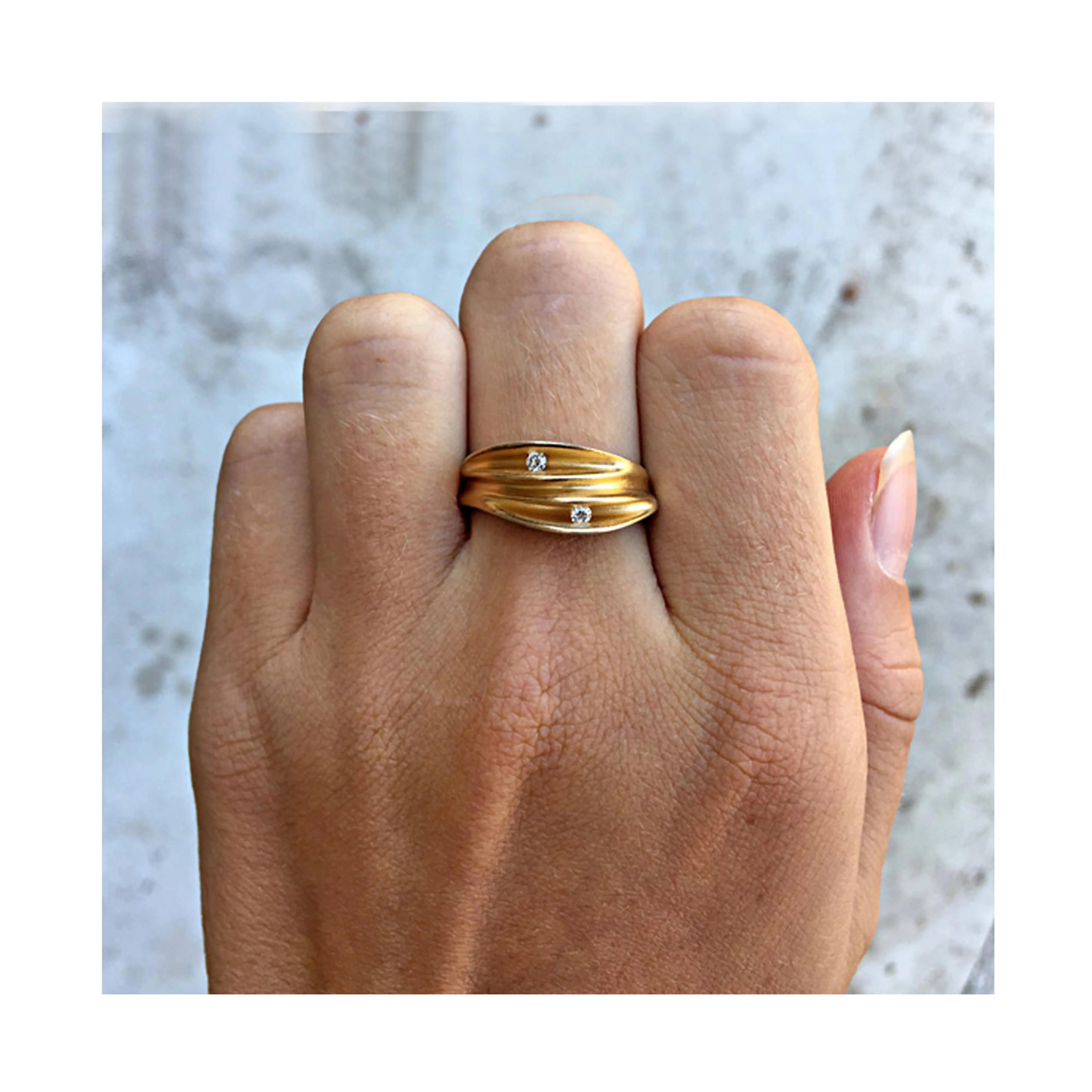 Duo diamond silver shell ring with contrasting 22K gold plating