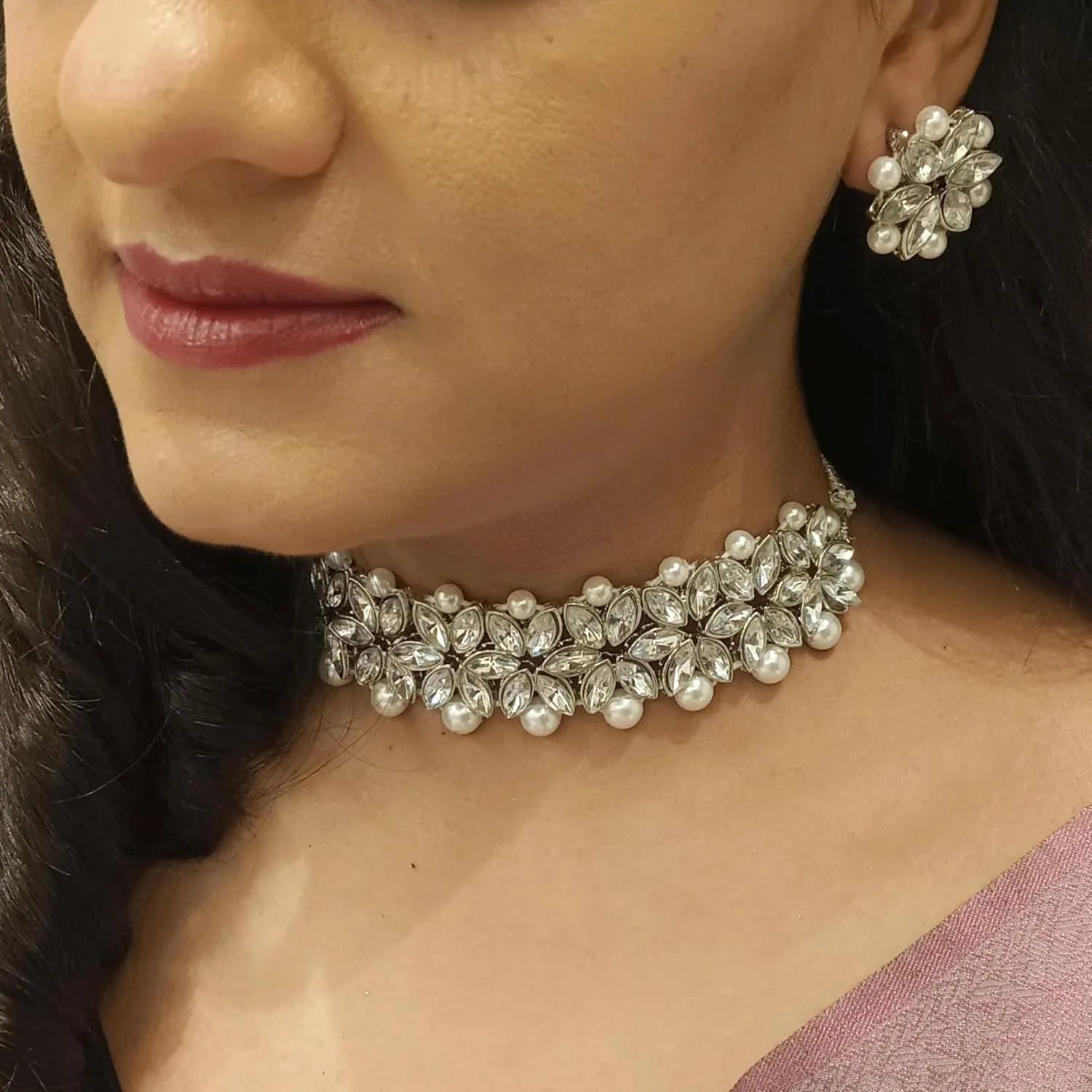 Efulgenz Faux Pearl Choker Indian Jewelry Sets for Women Crystal Kundan Pearl Necklace Set Beaded Faux Pearl Necklace Earrings Bollywood Fashion Jewelry Wedding Bridal Jewelry Set