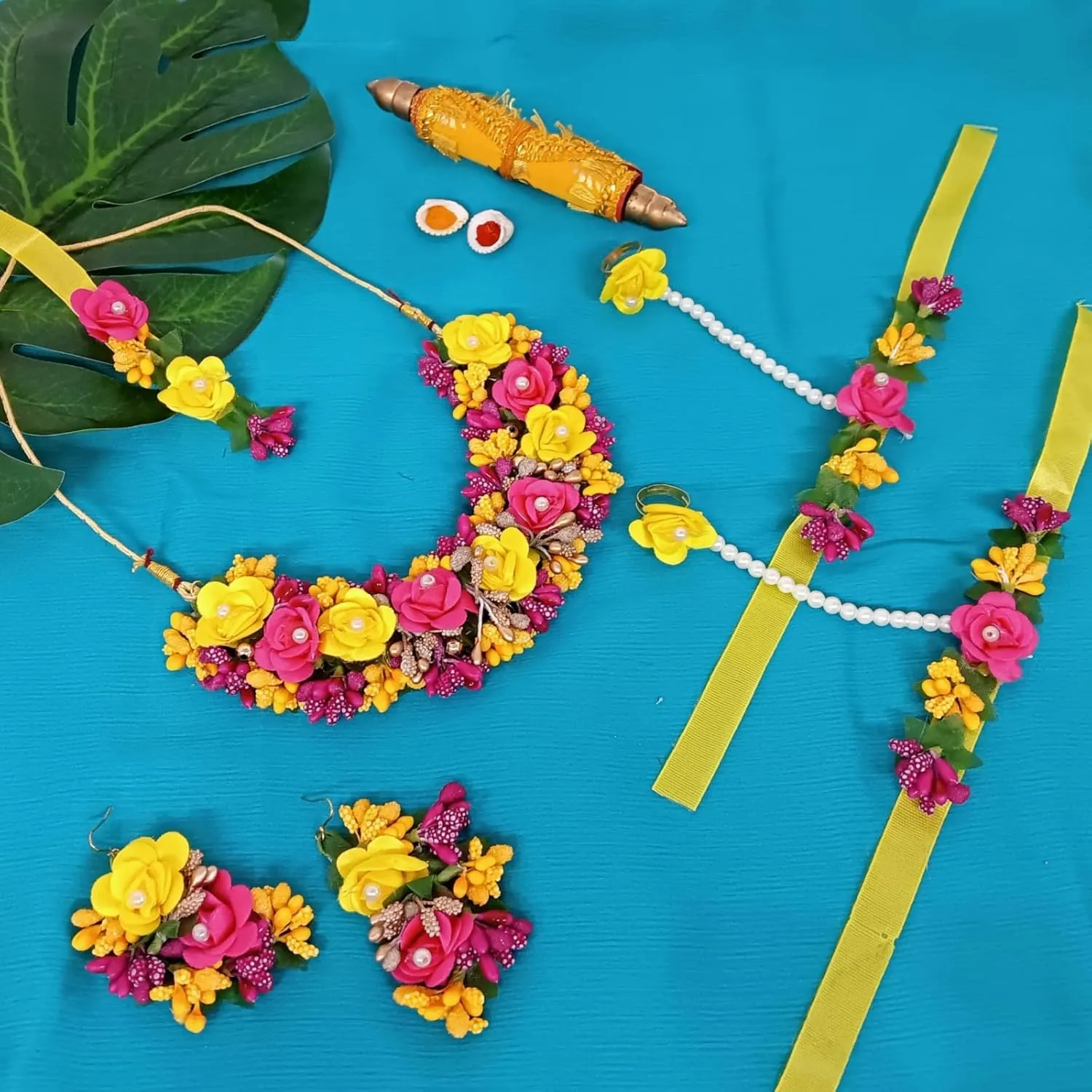 Efulgenz Indian Haldi Jewellery Set Handmade Jewelry for Women Floral Flower Jewelry Set Choker Necklace Earrings Maang Tikka Bracelet with Finger Ring Wedding Haldi Mehandi Jewelry