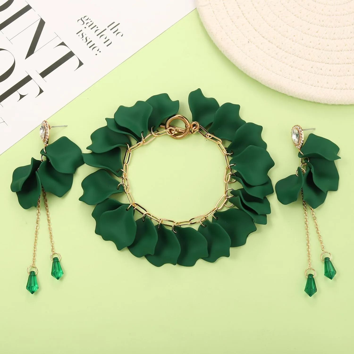 FAERLIIRY Flower Petal Necklace Earrings Set Layered Statement Necklace Beaded Necklace Jewelry Set for Women Summer Necklace Earrings