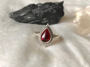 Garnet Tiana Ring