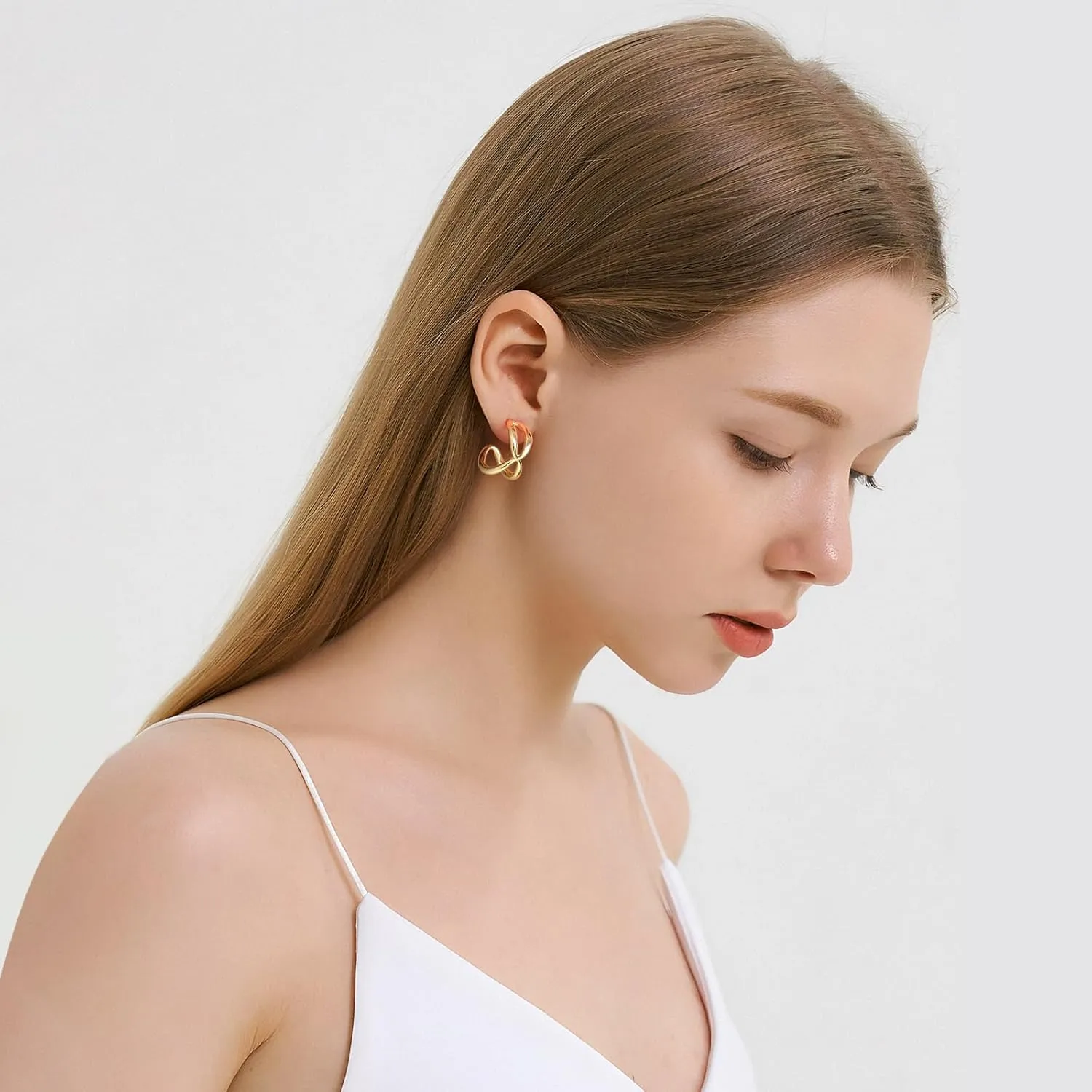 Gold Half Hoop Earrings for Women Chunky Polished Huggie Hoop Earrings Statement Vintage Women Jewelry