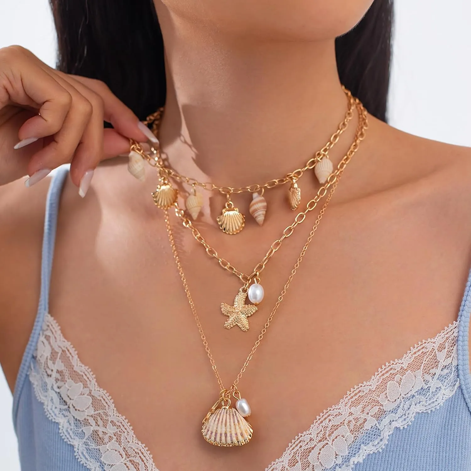 Gold Starfish Sea Shell Necklace for Women Layered Charm Pendant Necklace Beaded Pearl Chain Surfer Jewelry Gifts Boho Summer Beach Starfish Ocean Jewelry