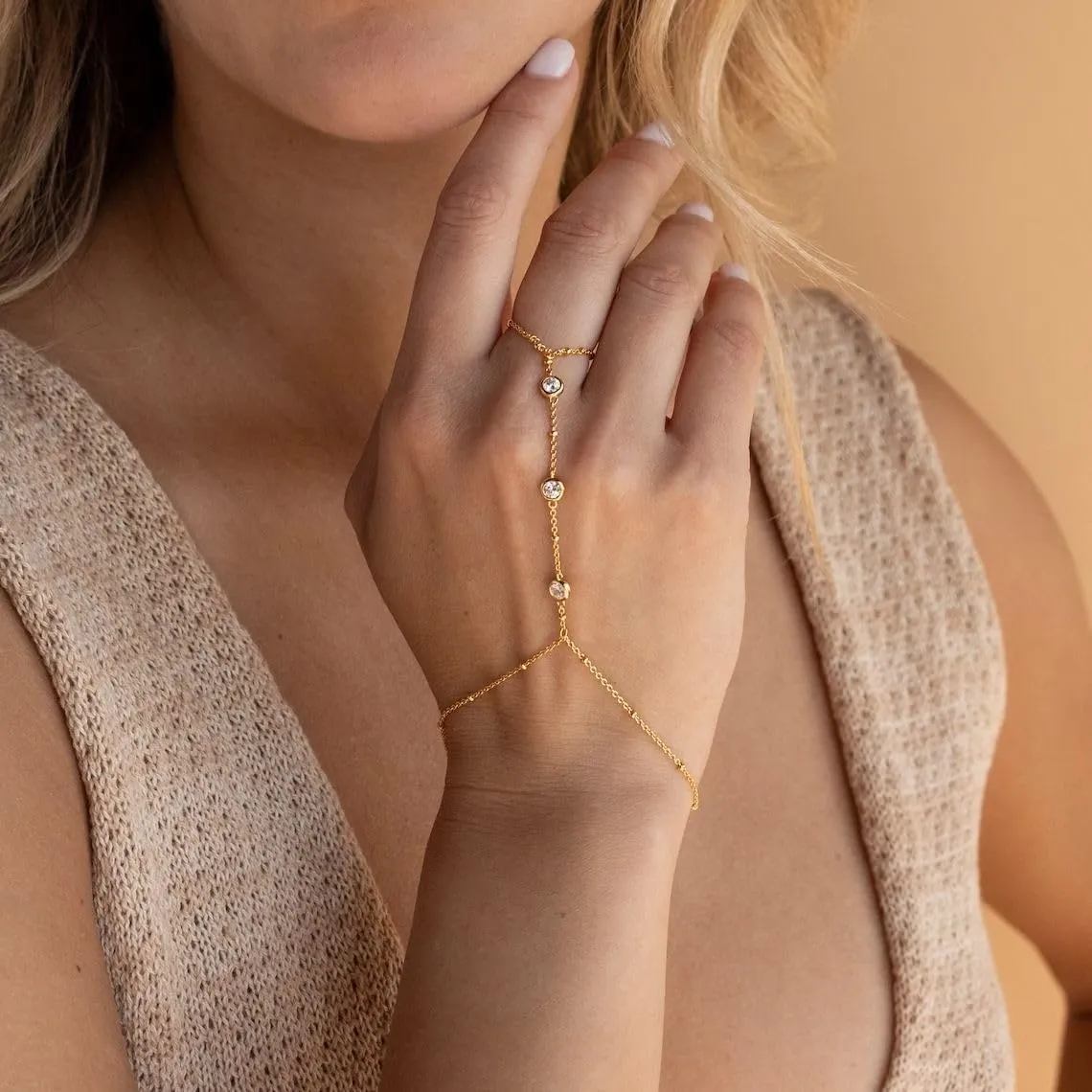 Hand Chain Bracelet Finger Ring Bracelet Adjustable Rhinestone Hand Chain Beach Bracelet Jewelry for Women