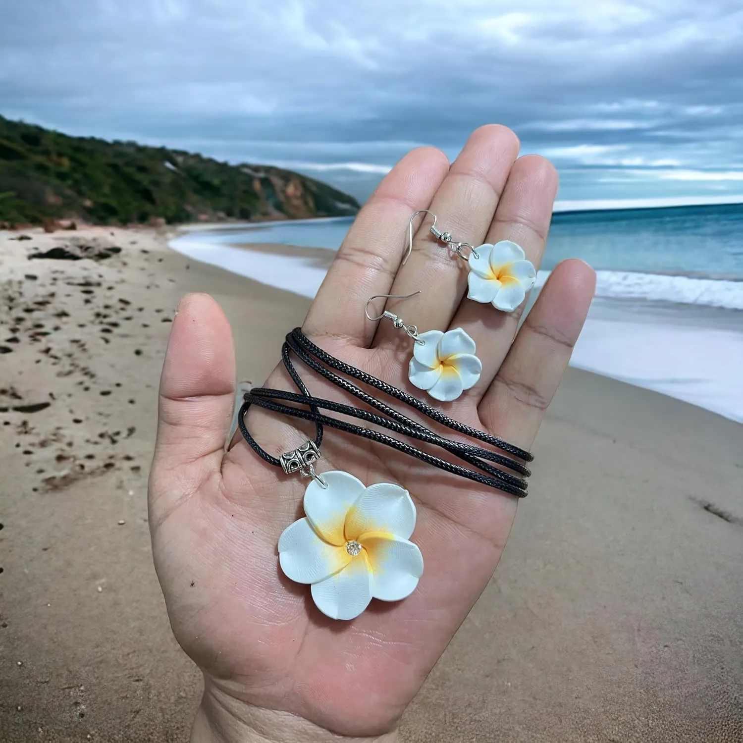 Hawaiian Flower Necklace Girl for Women Hawaii Jewelry Hawaiian Earrings Hawaii Plumeria Flowers Jewelry Fashion Flower Necklace Earrings (white)