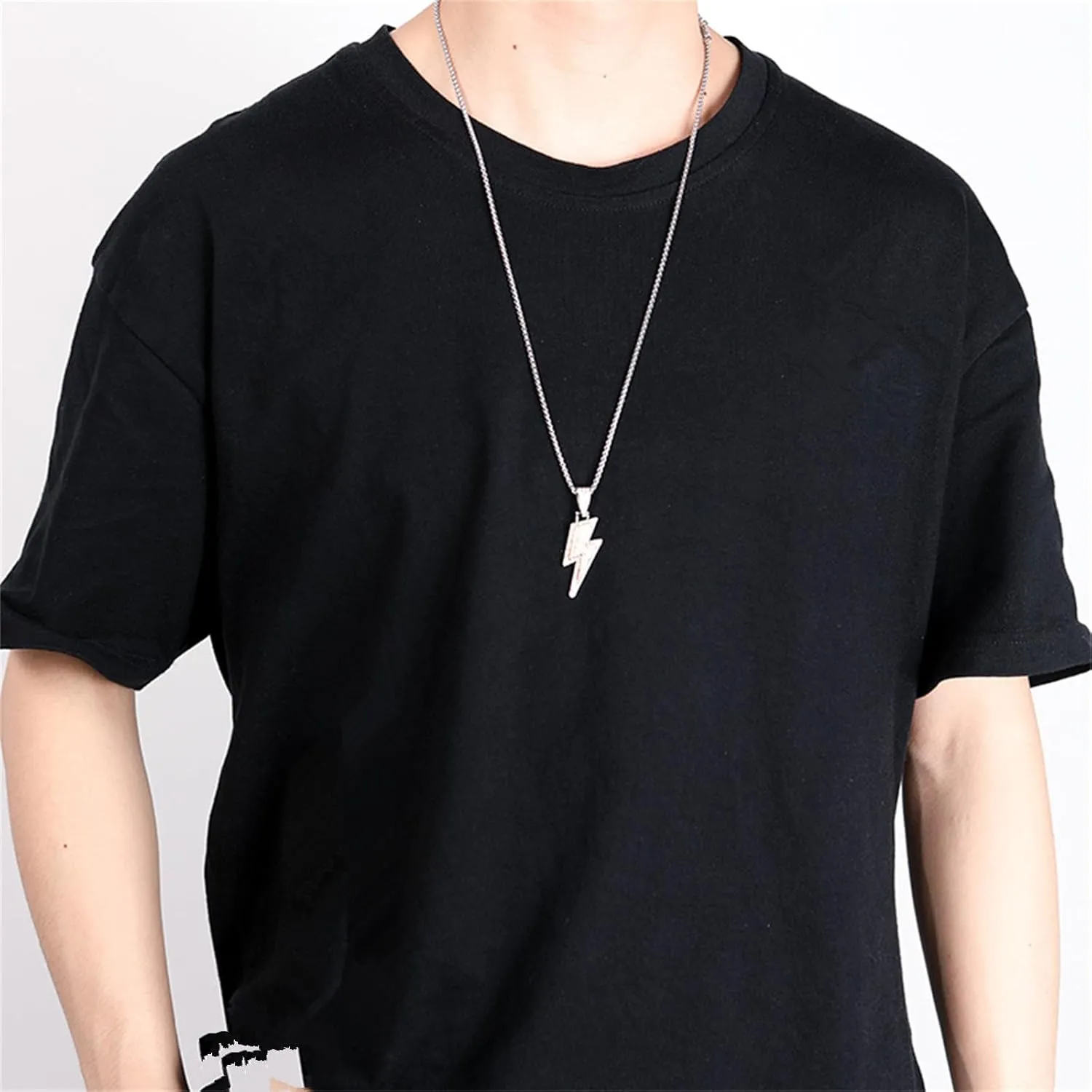 Hip Hop Lightning Bolt Crystal Pendant Necklace Stainless Steel Punk Charm Thunder Iced Out Chic Rhinestone Cubic Zirconia Chain Necklace for Women Men Minimalist Rock Party Fashion Jewelry Gifts
