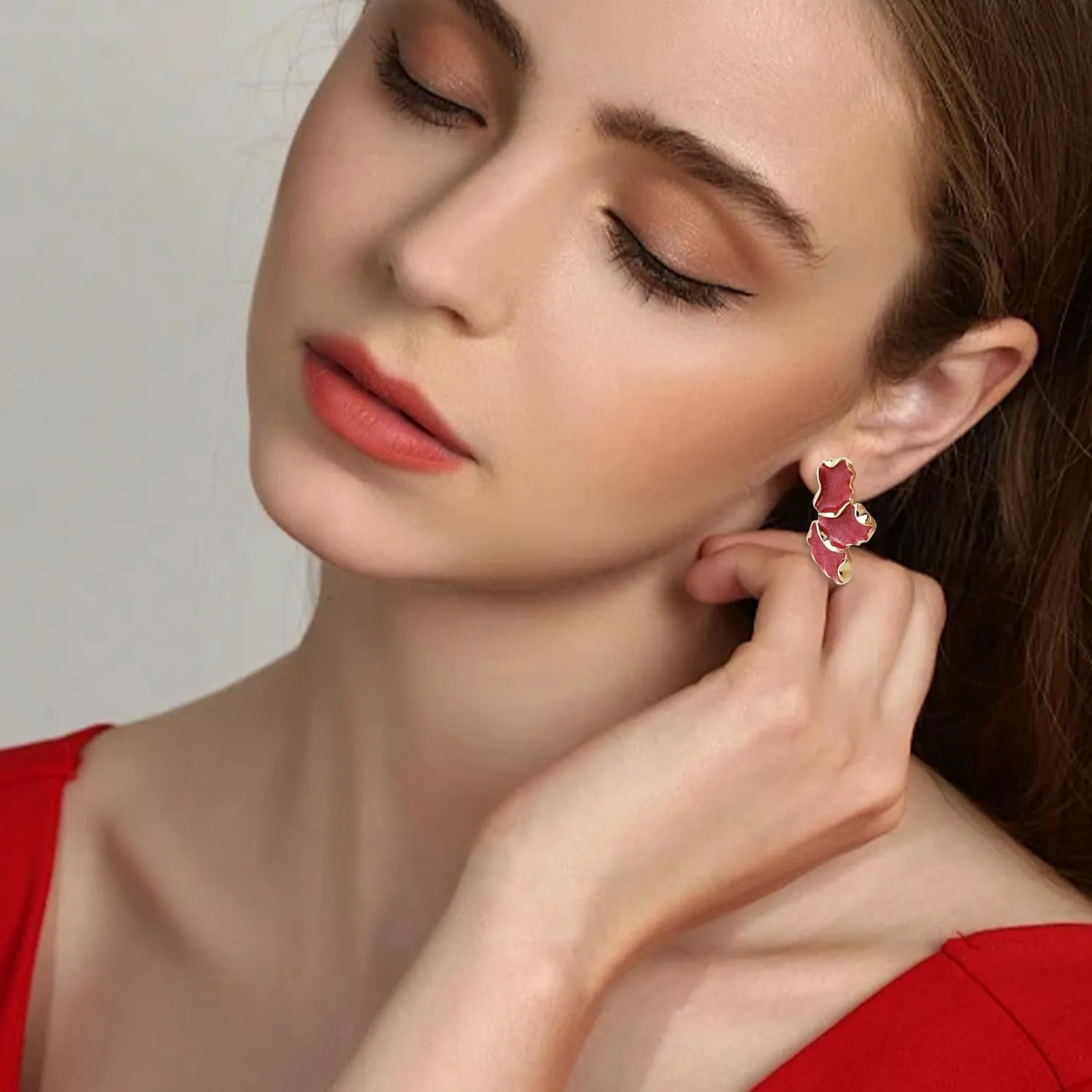 JeanBeau Gold Flower Petal Stud Earrings for Women, Trendy Statement Enamel Floral Earing Summer Prom Fashion Jewelry Gift