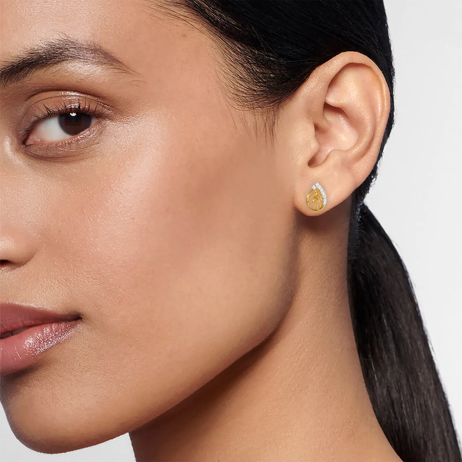 Layla Earring