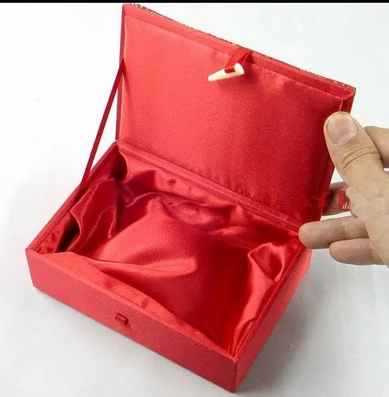 Luxury Chinese Silk Brocade Jewelry Box Rectangle Cotton Filled Tie Gift Packaging Boxes Long Necklace Sweater chain Accessories Storage Cases 5.51x3.94x1.77 inch (red rich flower (2 pcs))