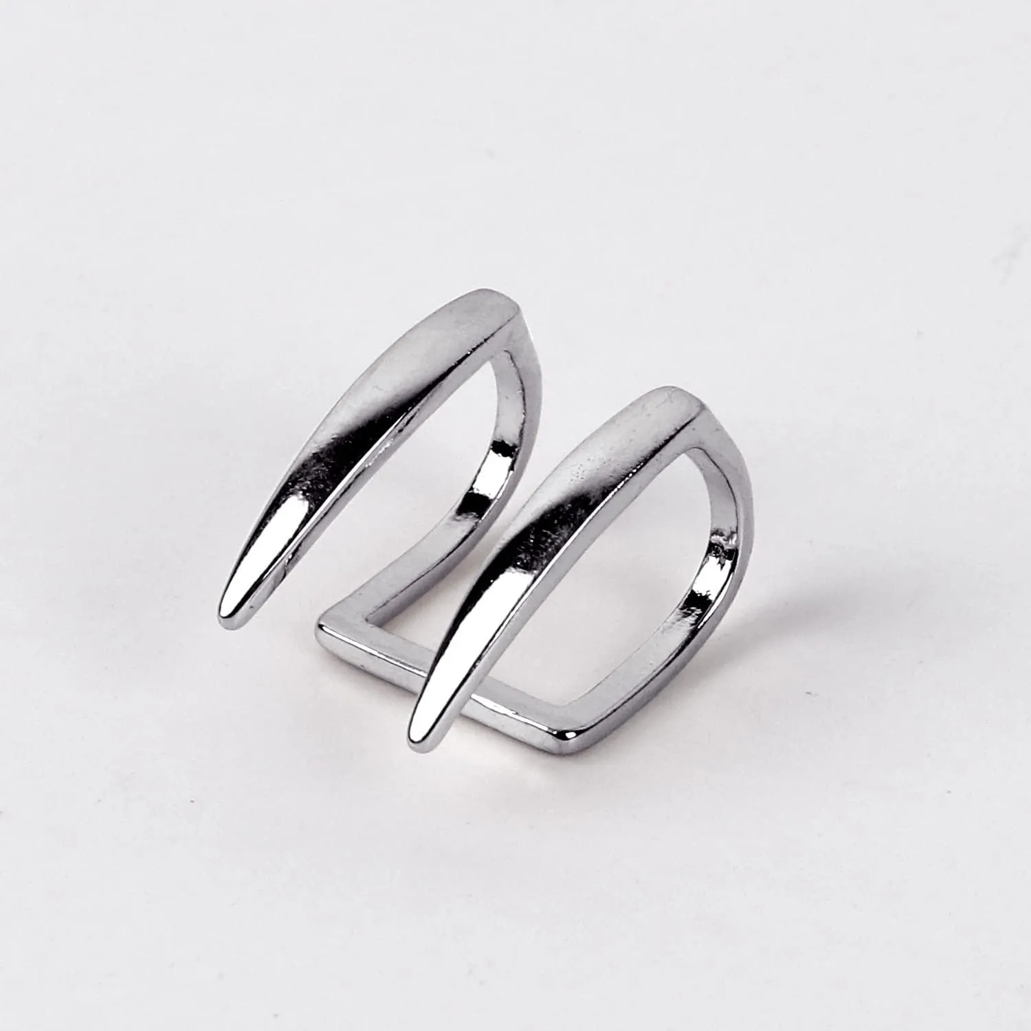 L'VOW Cyberpunk Liquid Silver Futuristic Luxury Irregular Non-Piercing Wrap Lip Cuff Jewelry Cyborg Face Accessories
