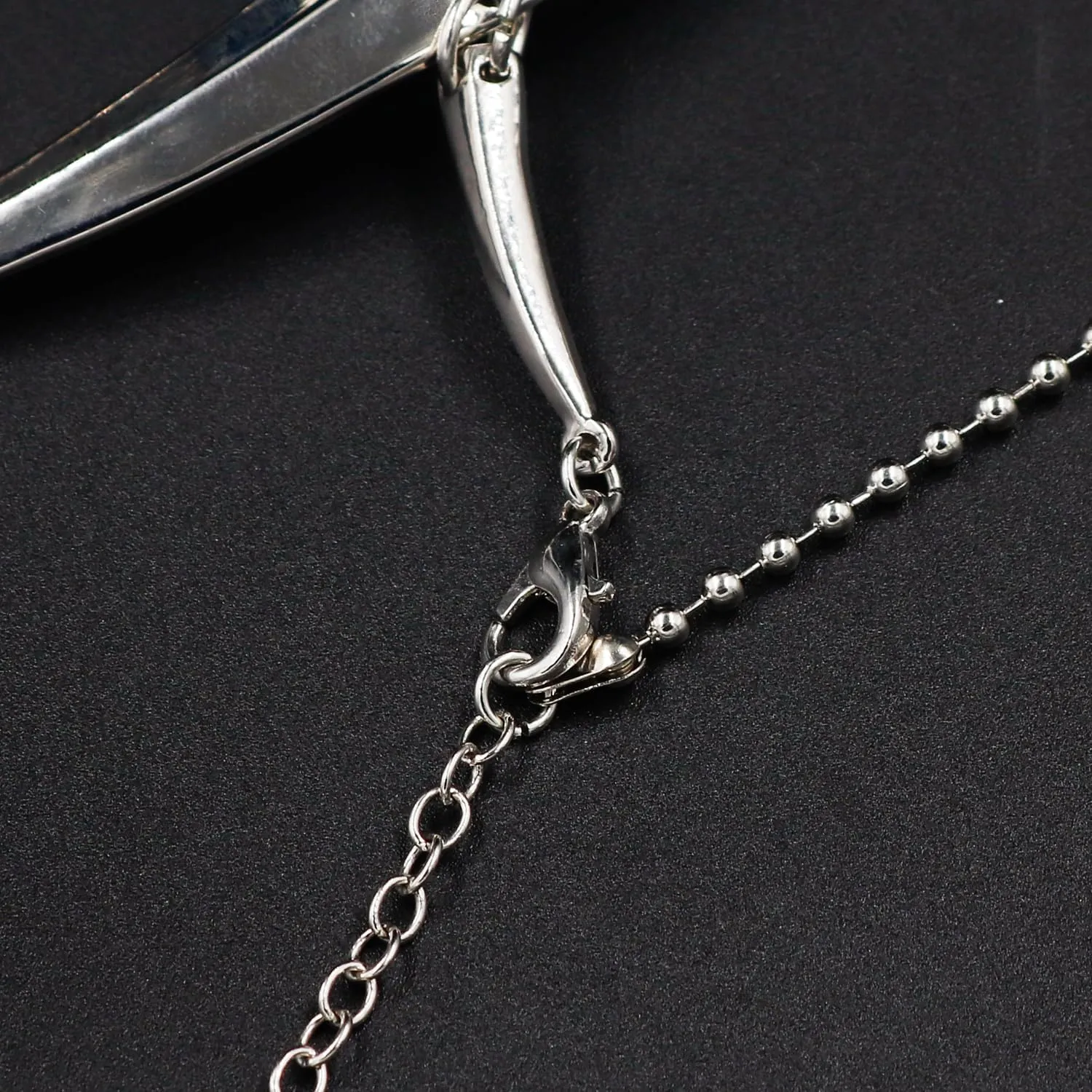 L'VOW Unisex Cyber Punk Liquid Silver Steel Half Mask Y2K Luxury Irregular Jewelry Face Chain Cyborg Earring Accessories