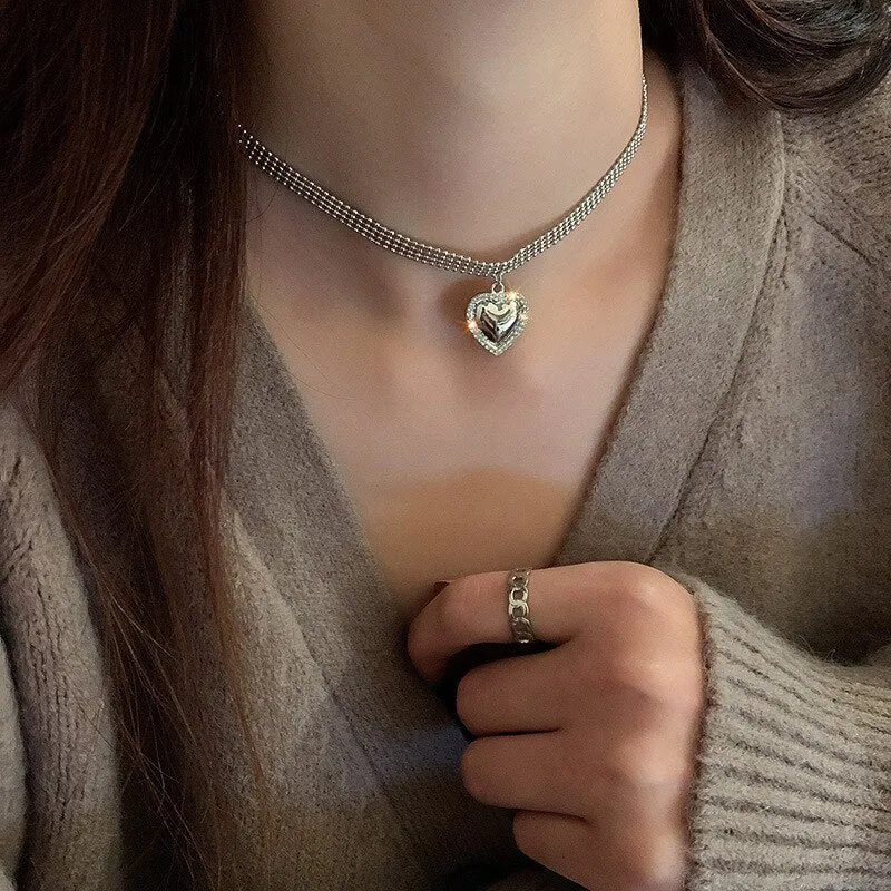 Metal Love Heart Cupid Pendants Female Clavicle Chain Light Luxury Niche Design Necklace