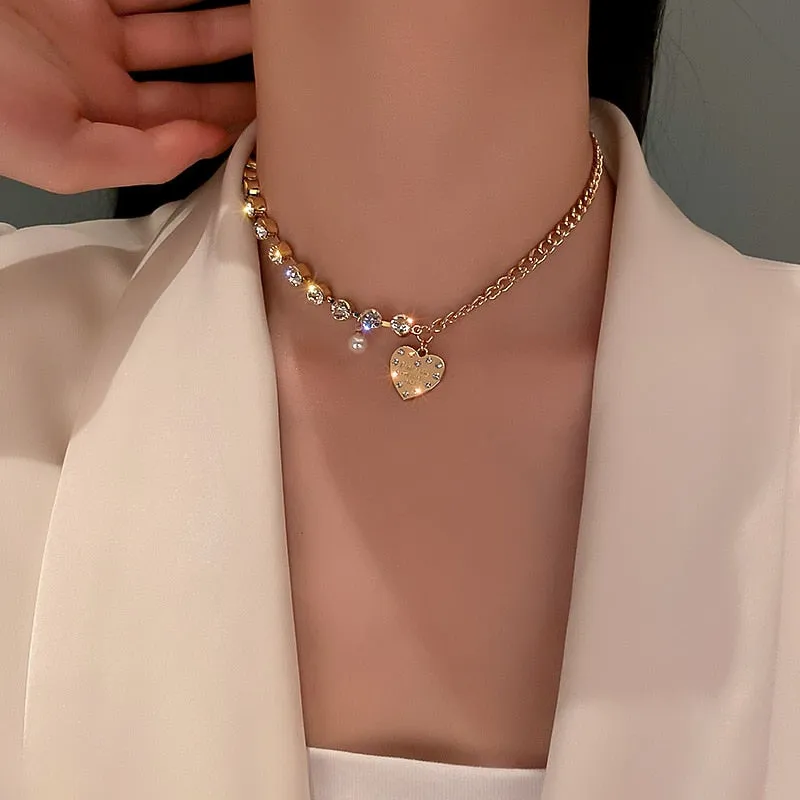Metal Love Heart Cupid Pendants Female Clavicle Chain Light Luxury Niche Design Necklace