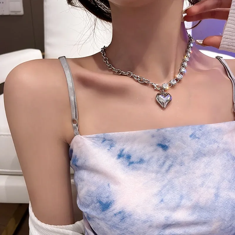 Metal Love Heart Cupid Pendants Female Clavicle Chain Light Luxury Niche Design Necklace