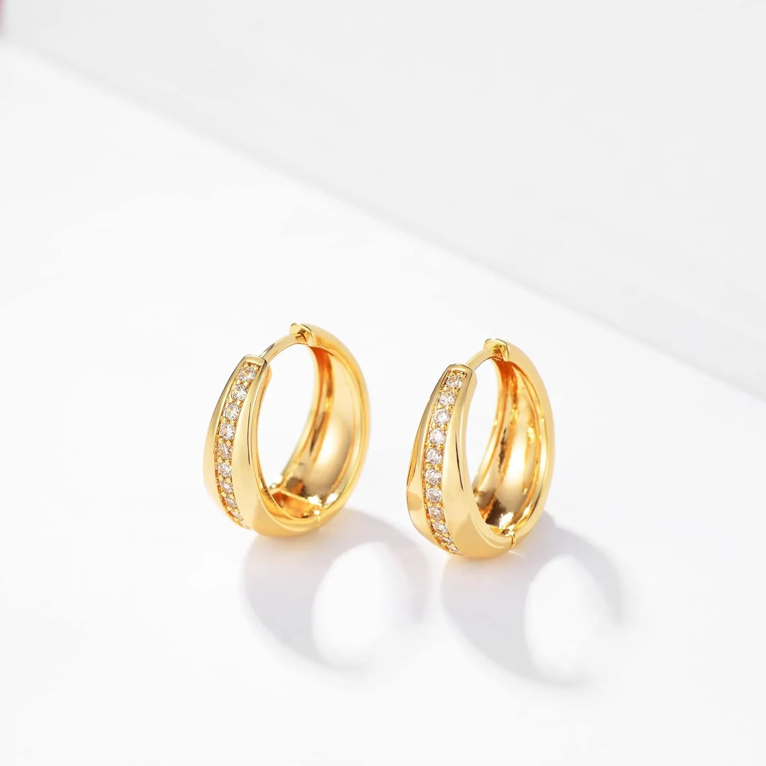MEVECCO Gold Chunky Huggie Hoop Earring 18K Gold Plated Dainty Handmade Hypoallergenic Sleeper Hoop Earrings for Women