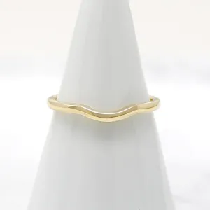 Narrow Contour Curve Wedding Band