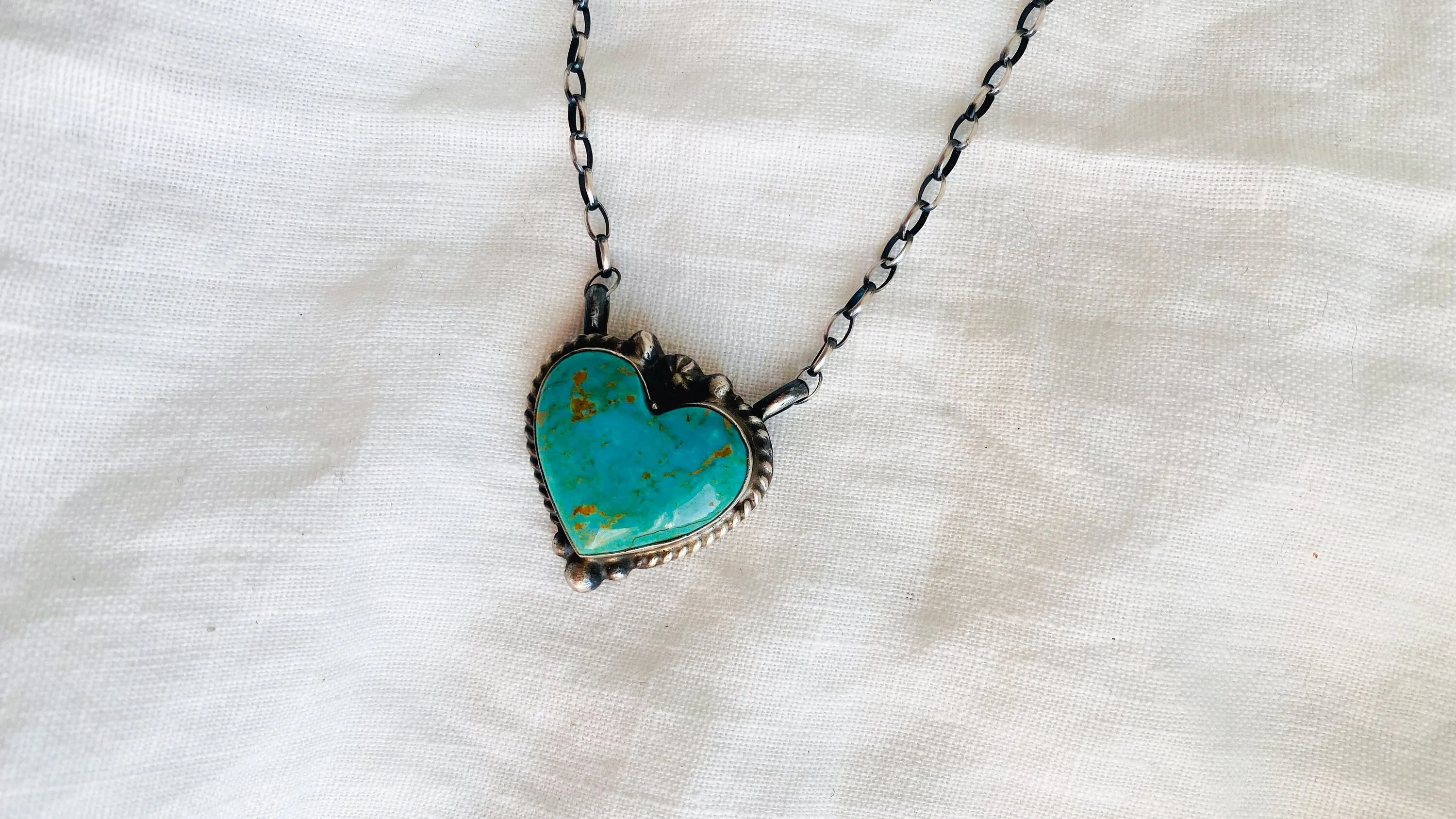 Navajo Turquoise Heart Pendant Necklace. Sterling Silver. 0482