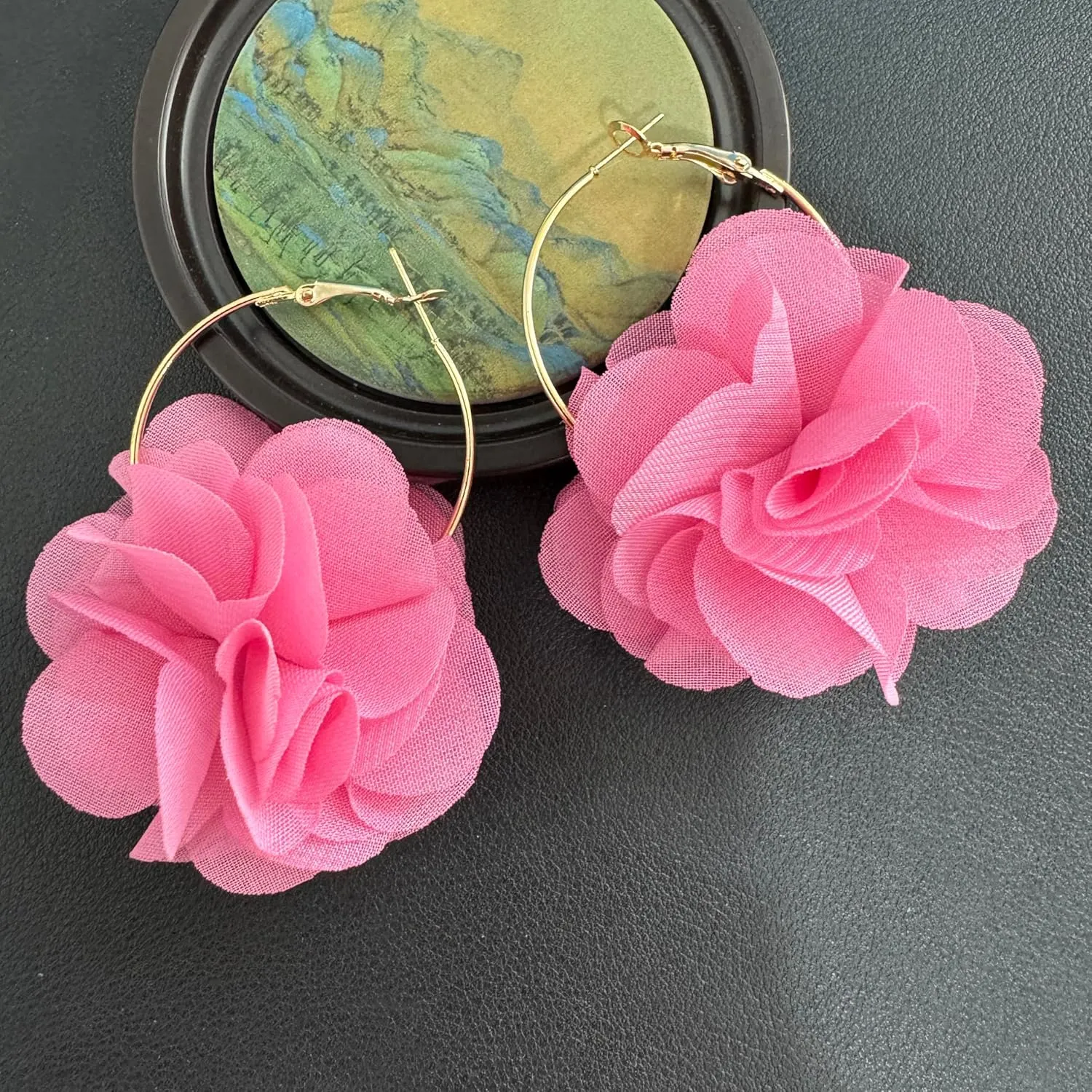 NONQL Bohemian Aesthetic Fabric Flower Lightweight Hoop Earrings Handmade Summer Vacation Dangle Drop Earrings For Women