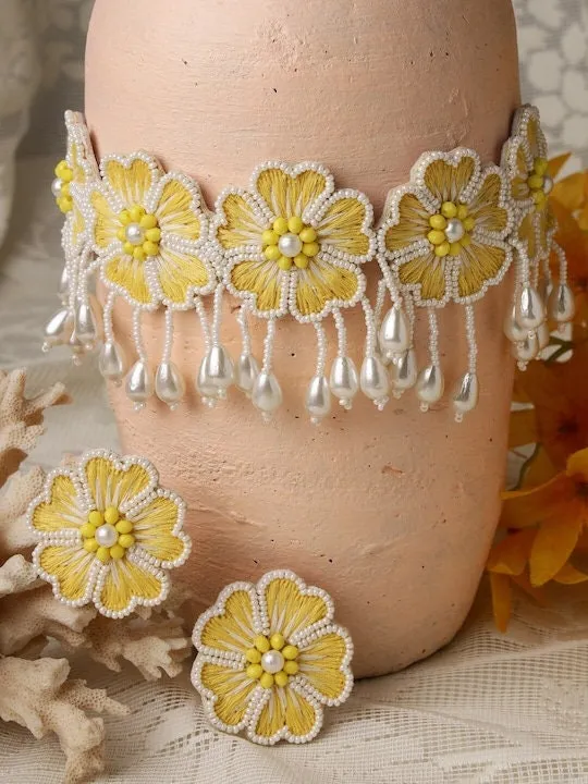 Off White & Yellow Pearls Contemporary Necklace Set