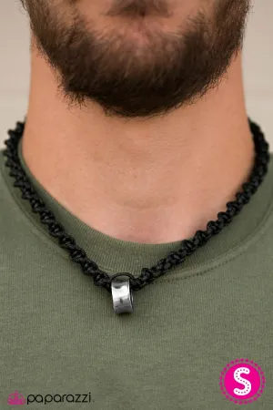 Paparazzi Necklace ~ Beach Escape - Black