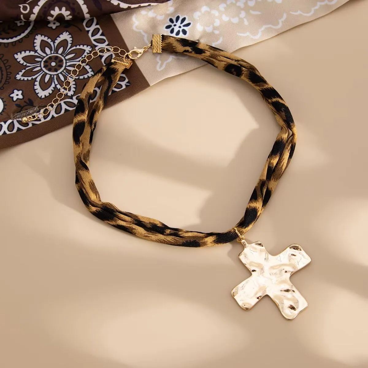 Todu Boho Necklace Leopard Print Golden Starfish Conch Flower Heart Cross Pandent Necklace Leopard Choker for Women Summer Beach Bohemian Jewelry