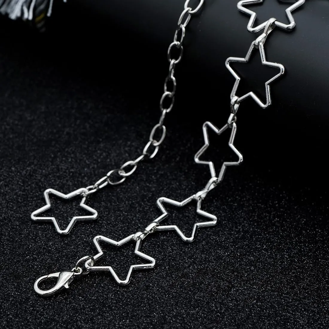 Trendy Women's O-Ring Adjustable Waist Chain - Fashion Accessory for Jeans and Dresses