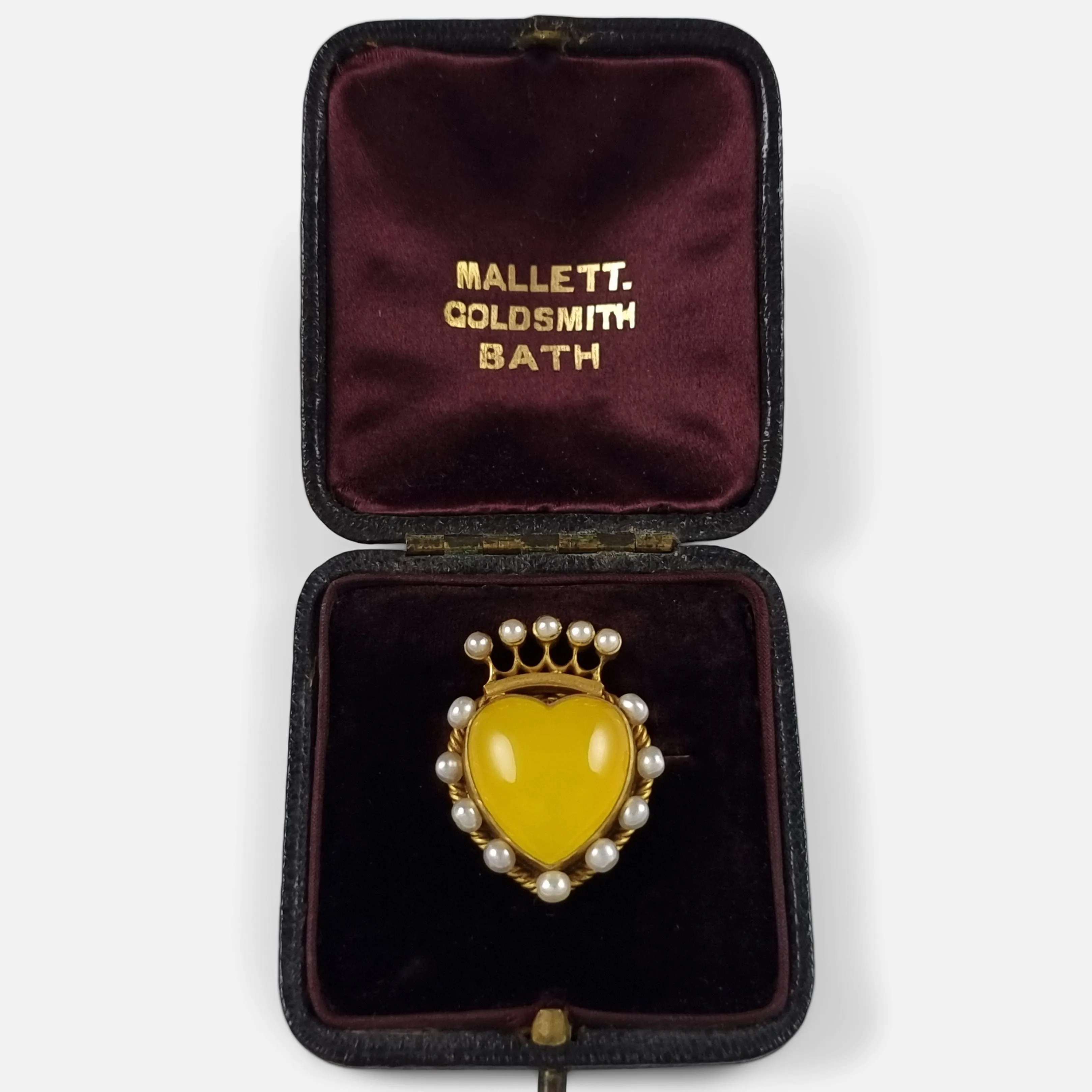 Victorian 15ct Gold Chalcedony and Pearl Heart Brooch