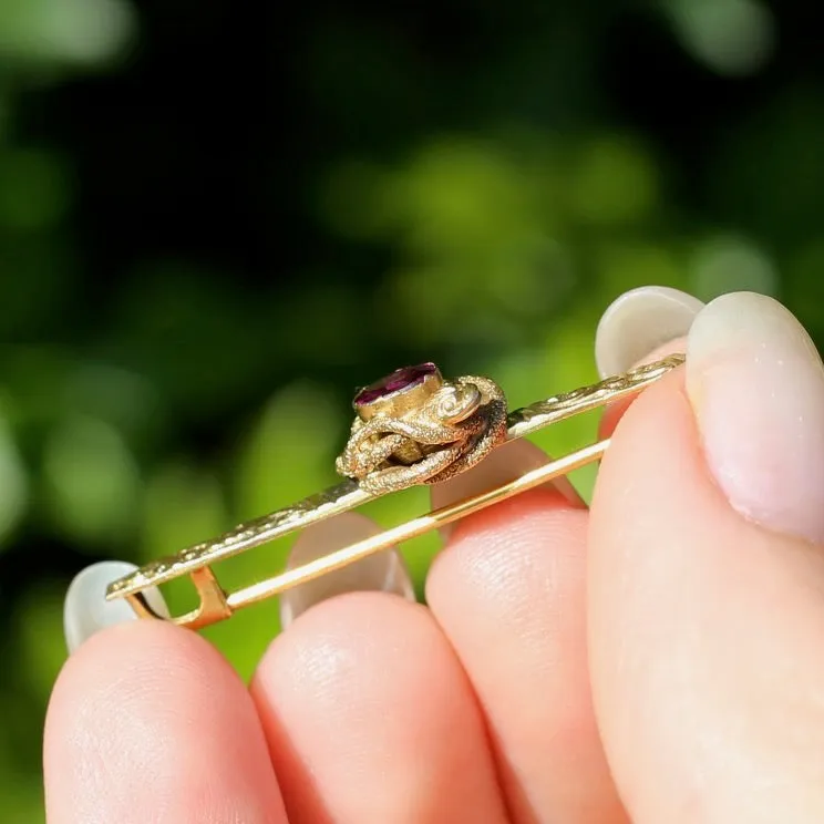 Victorian 9ct Gold Bar Brooch with Snake & Garnet Detail, 9ct Yellow Gold, 2.66g