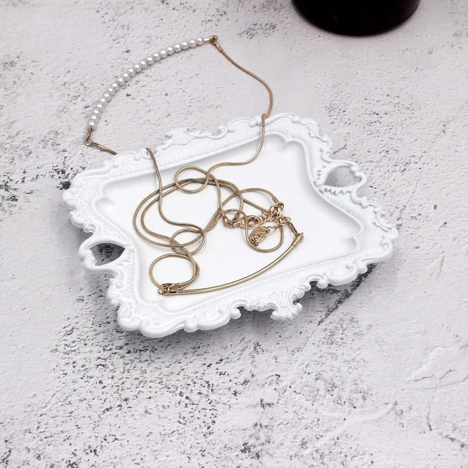 Vintage Small White Ring Dish, Birthday & Wedding Gifts for WomenWedding Ring Tray (White (1 Pack))