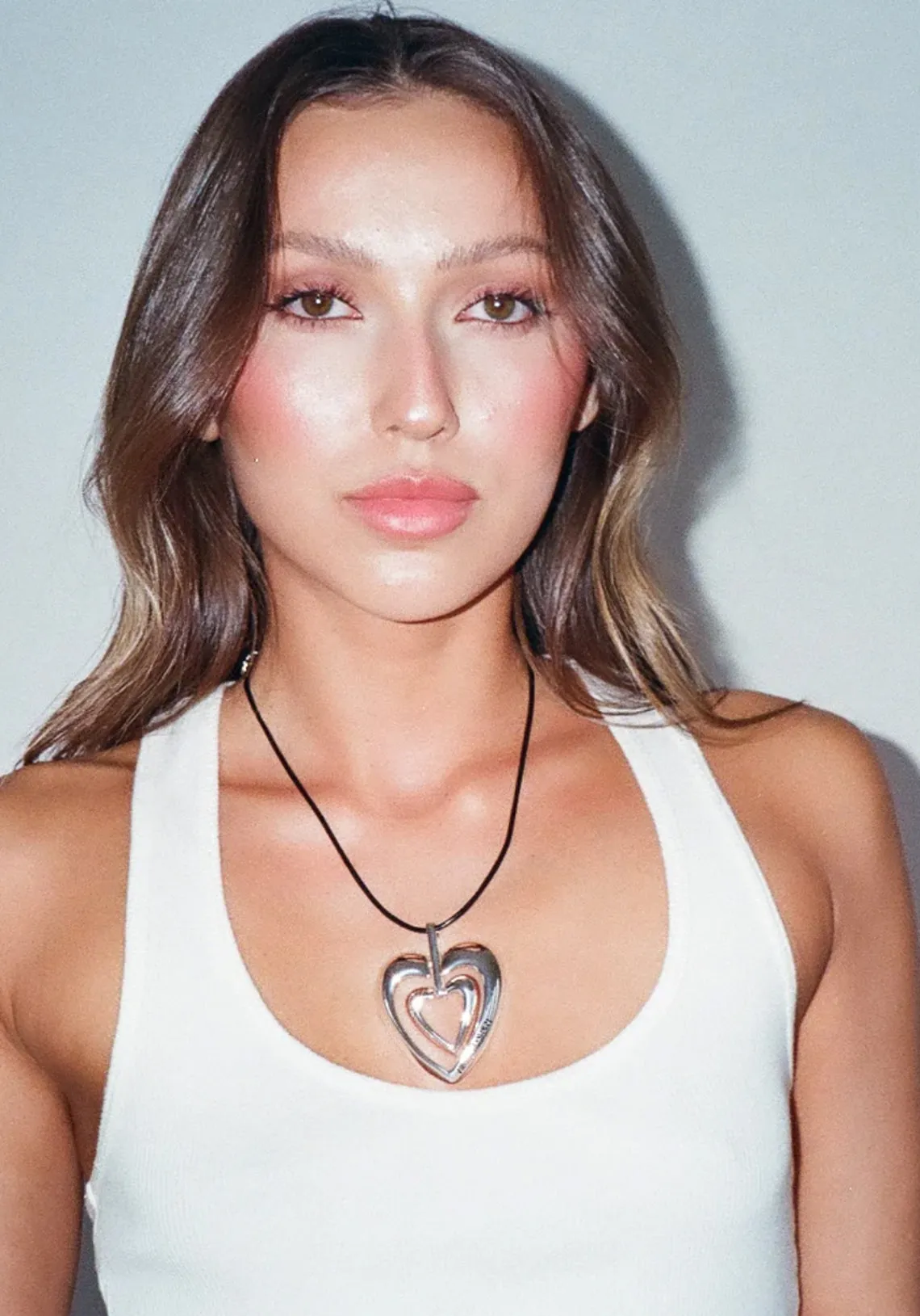 VIRGO HEART NECKLACE BLACK
