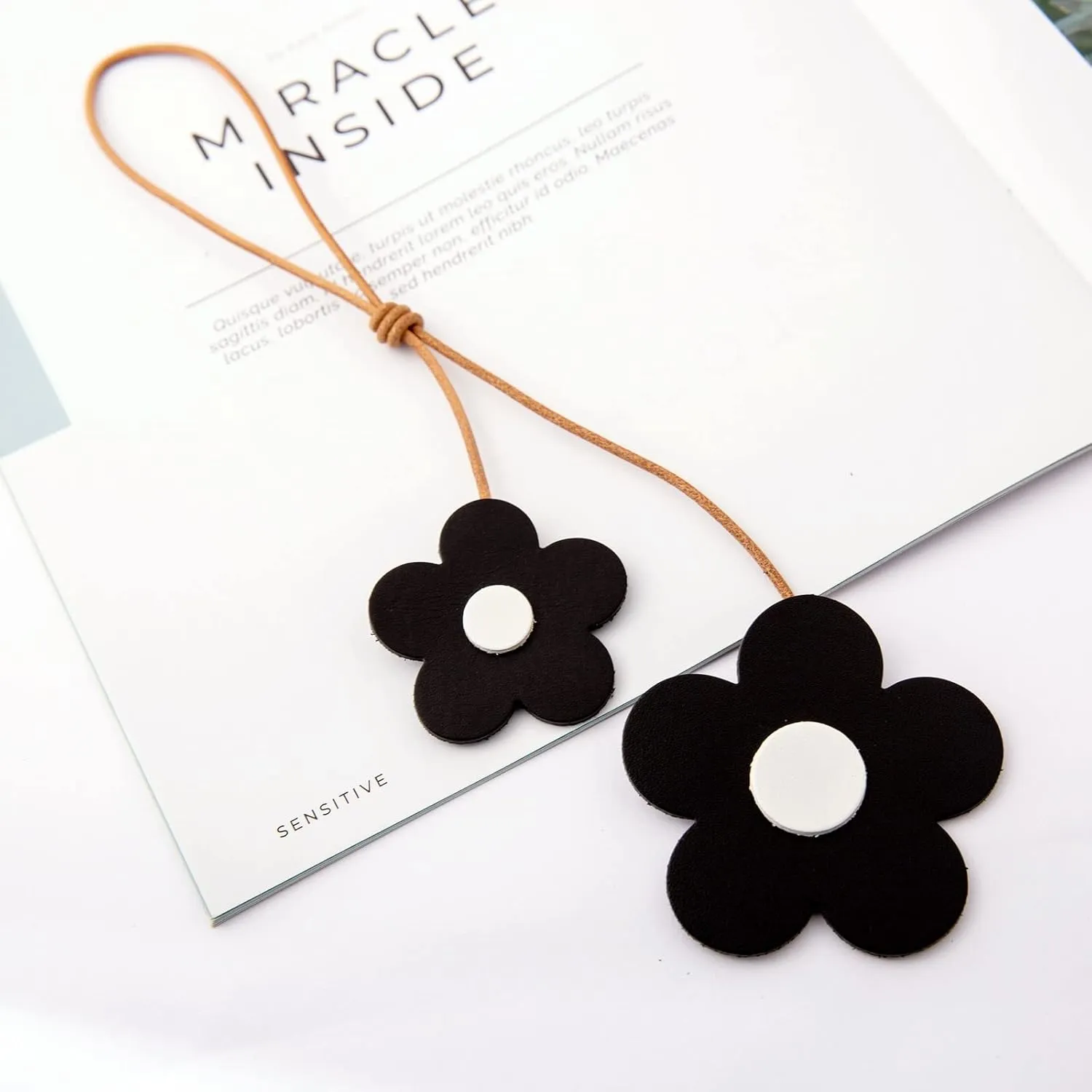 Women's Flower Bag Charm Genuine Leather Flower Keychain Car Key Fob Boho Purse Accessories