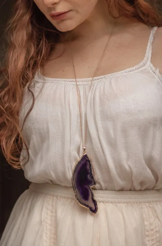 Xander Kostroma Gold Tone & Purple Agate Crystal Long Length Statement Necklace – 68cm, Handmade Unique Agate Pendant, Healing Crystal Jewelry for Women, Elegant Gift for Fashion Lovers